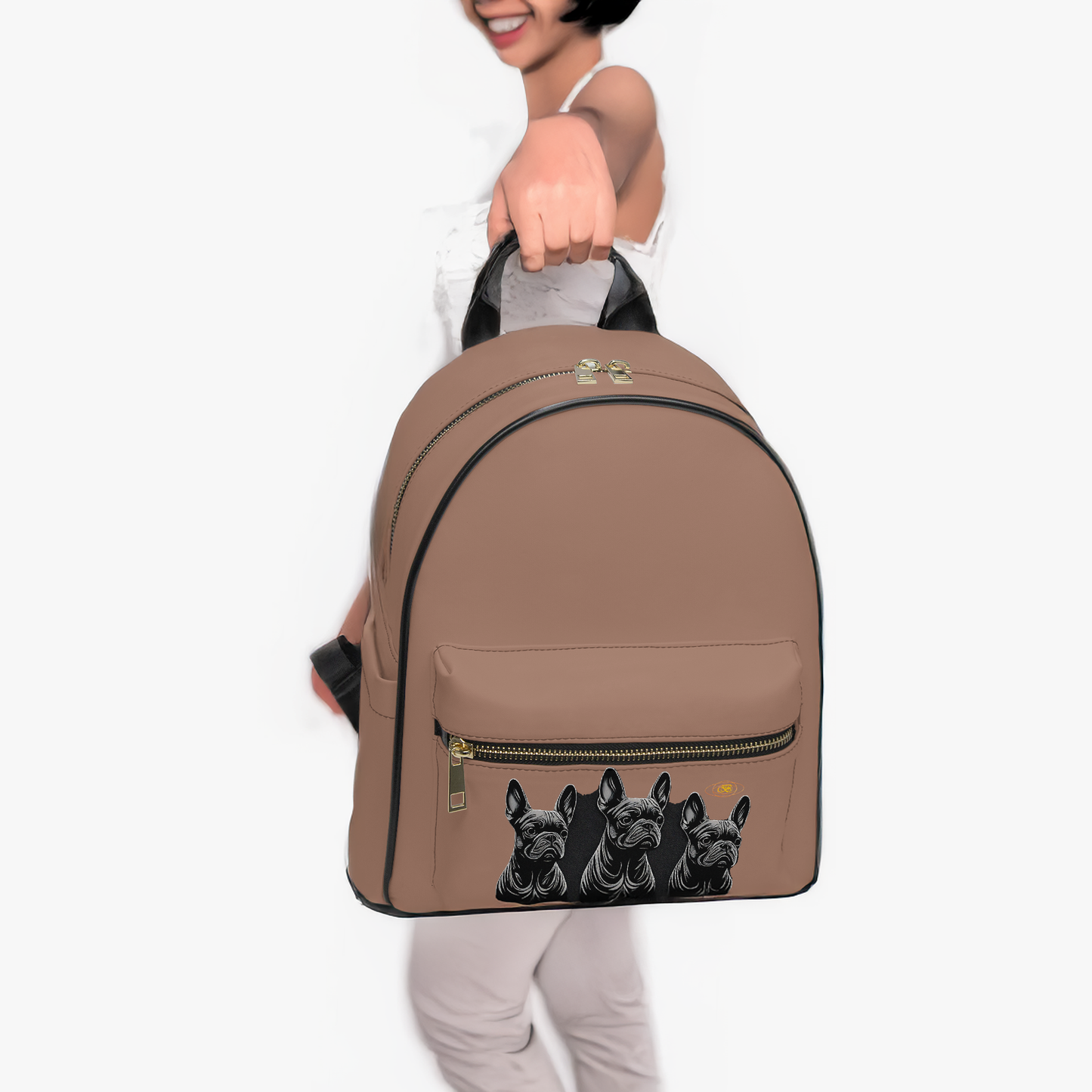 Découvrez le sac à dos Boubous Mocha Mousse multifonction au design élégant et à la couleur douce et naturelle. Ce sac à dos allie praticité et style.